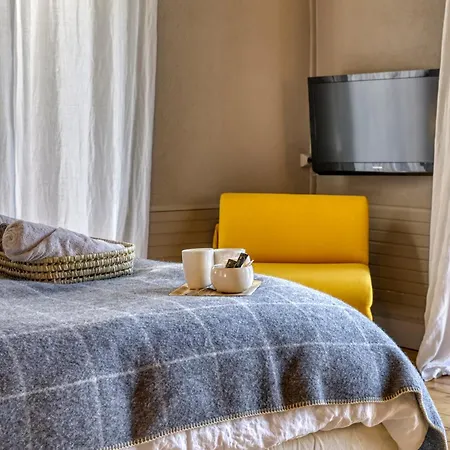 La Feline Blanche Adult Only Hotell