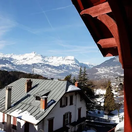 La Feline Blanche Adult Only