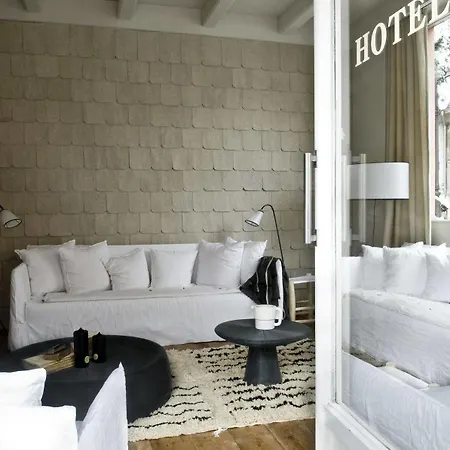 Hotell La Feline Blanche Adult Only