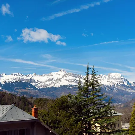 Hotel La Feline Blanche 3*